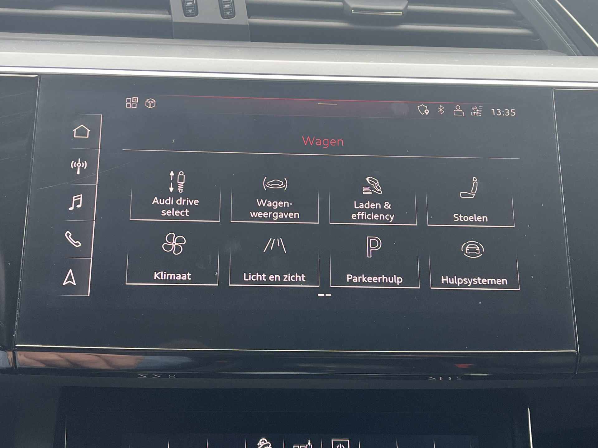 Foto van Audi E-tron