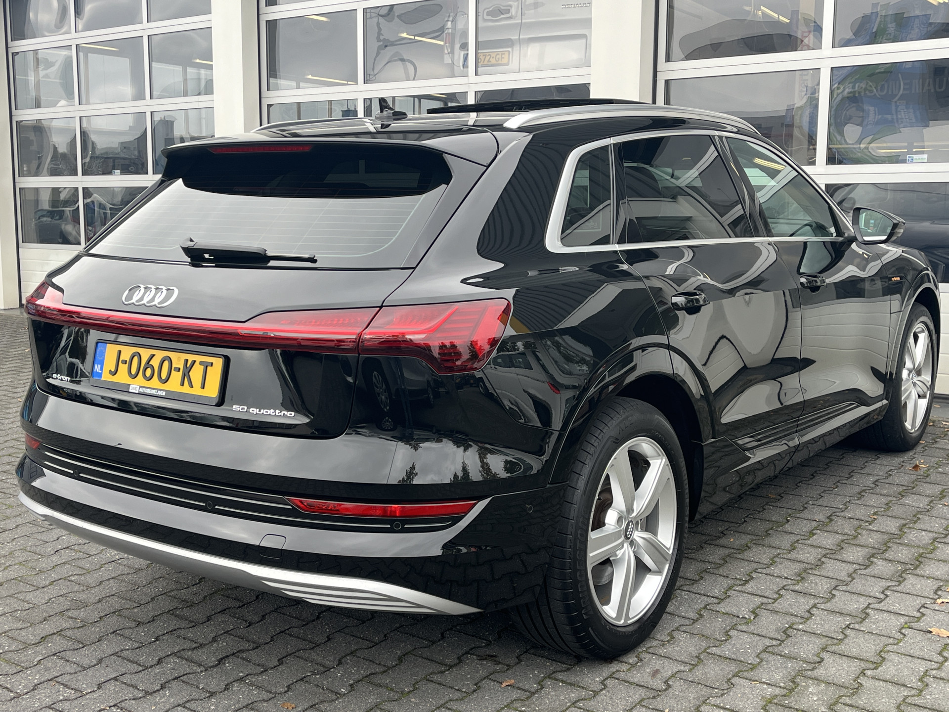 Foto van Audi E-tron