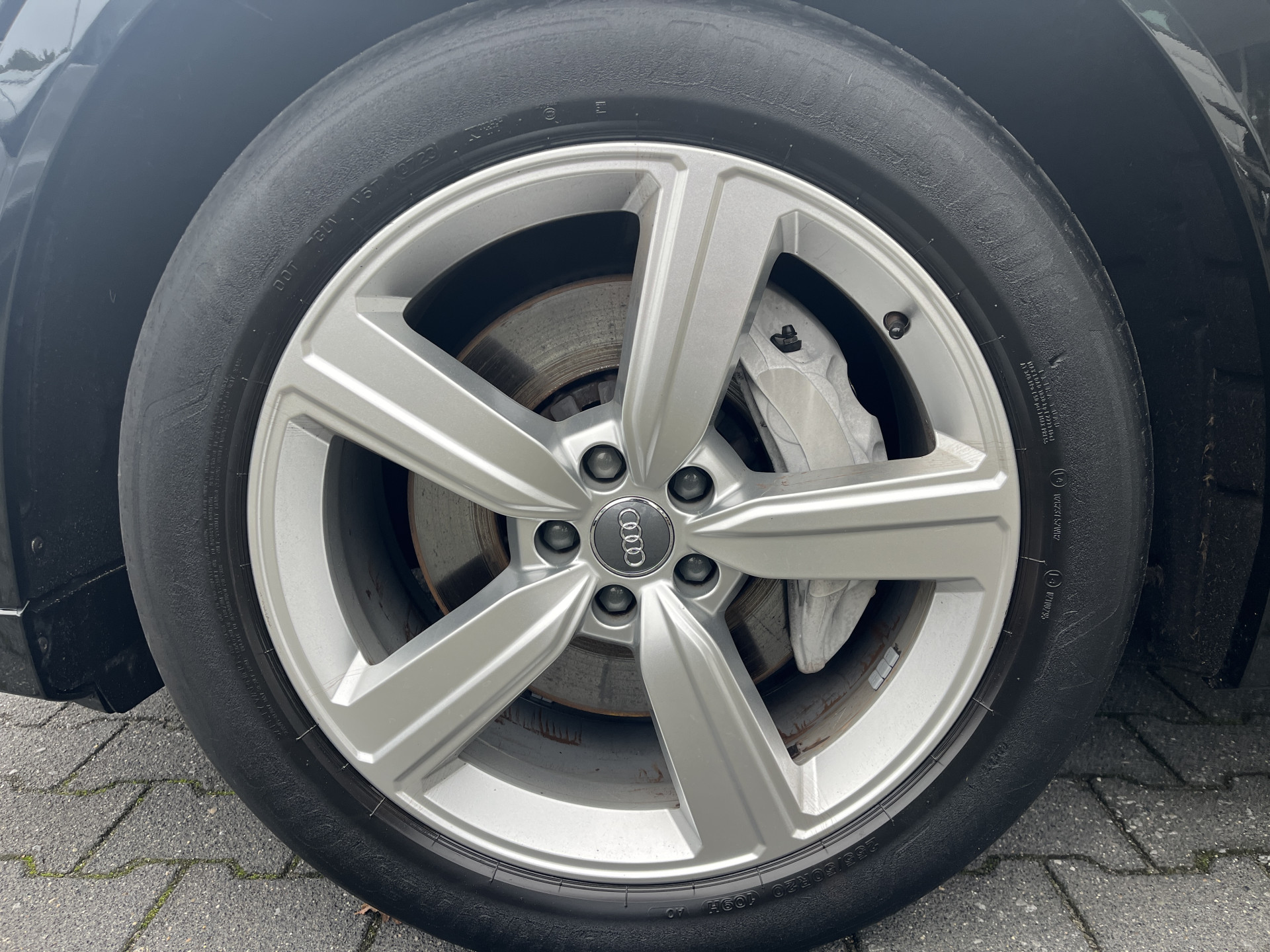 Foto van Audi E-tron
