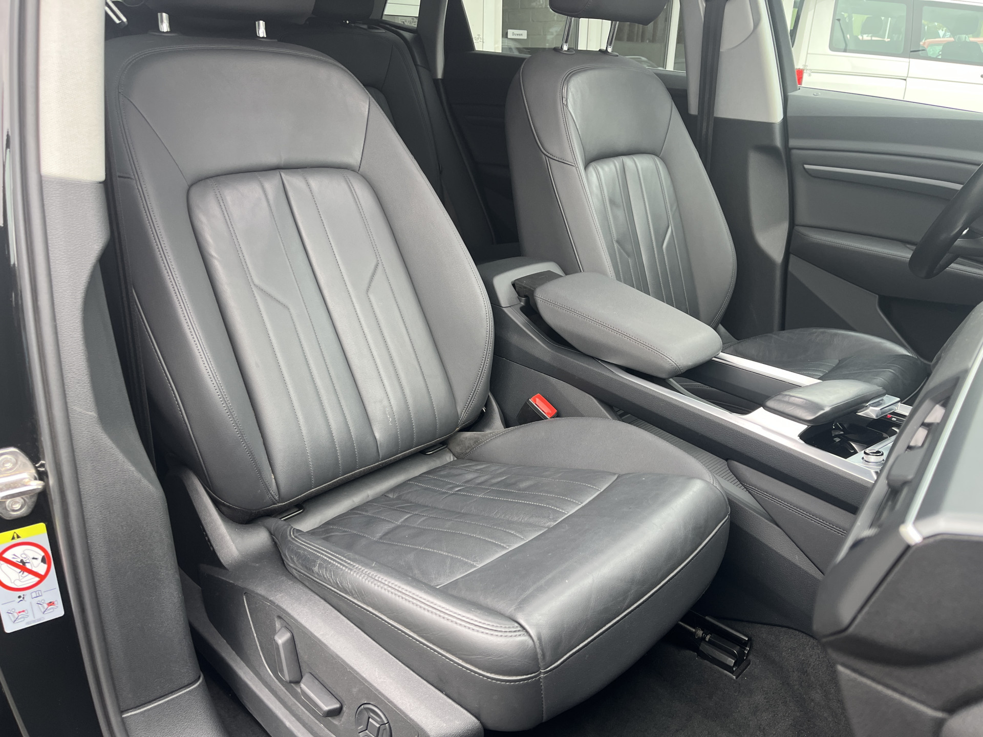 Foto van Audi E-tron