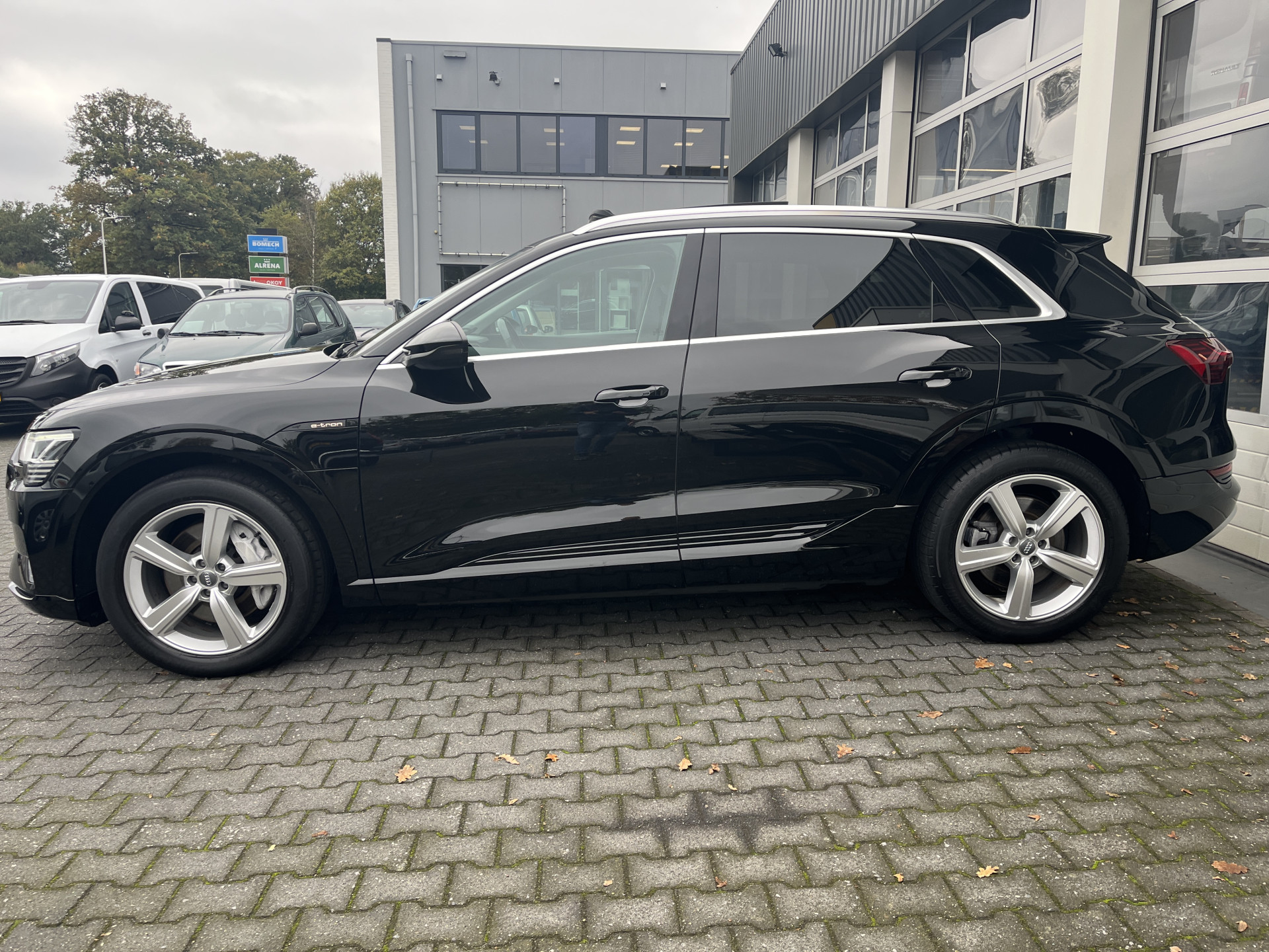 Foto van Audi E-tron
