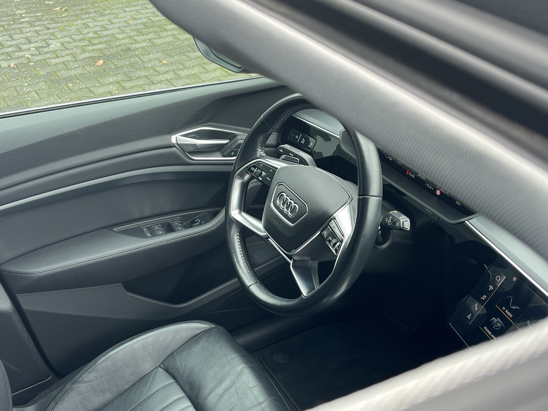 Foto van Audi E-tron