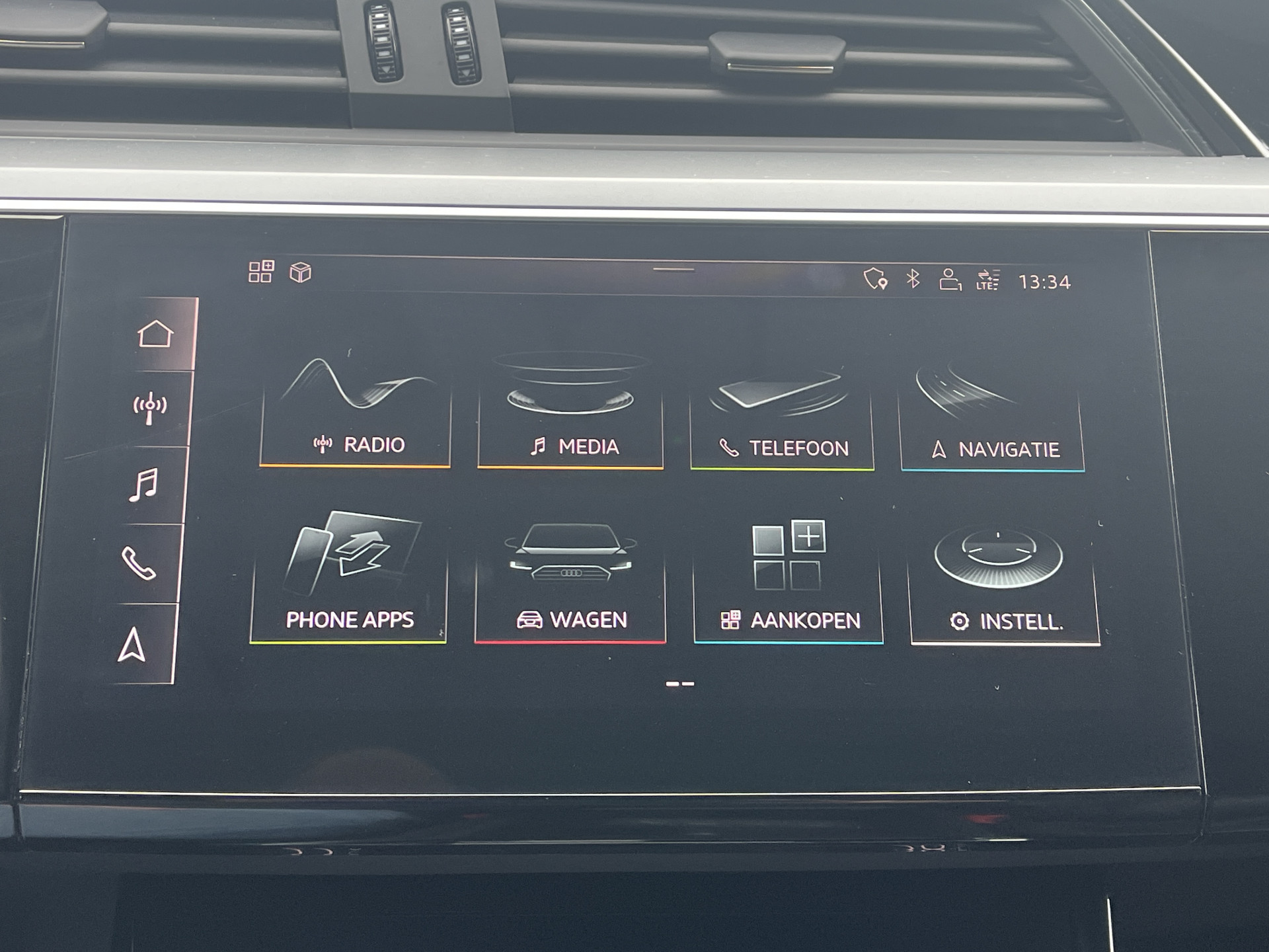 Foto van Audi E-tron