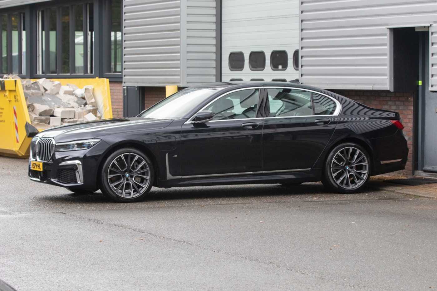 Foto van BMW 745e