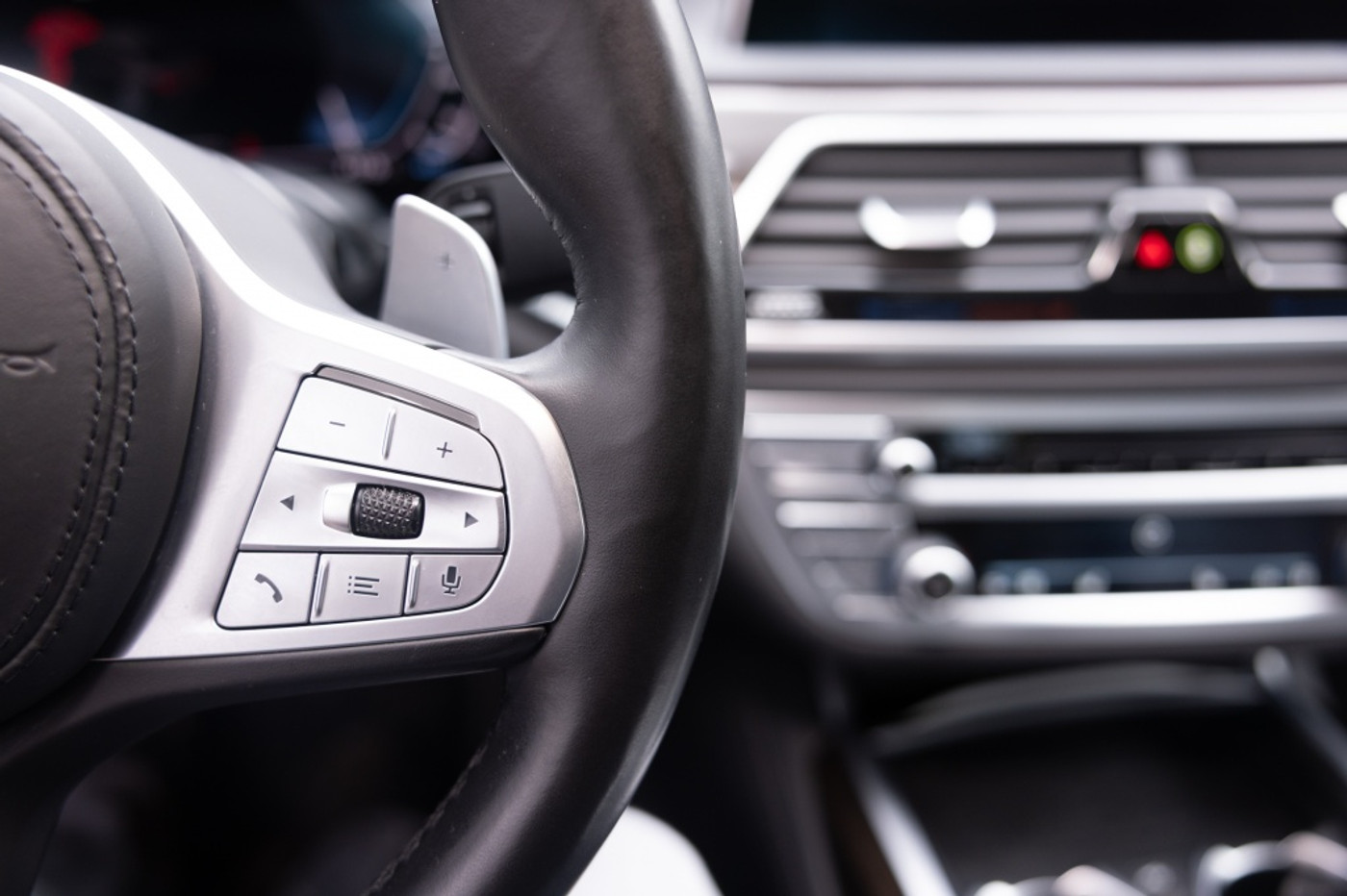 Foto van BMW 745e