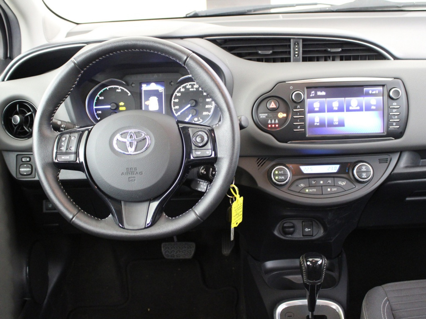 Foto van Toyota Toyota Yaris Hybrid