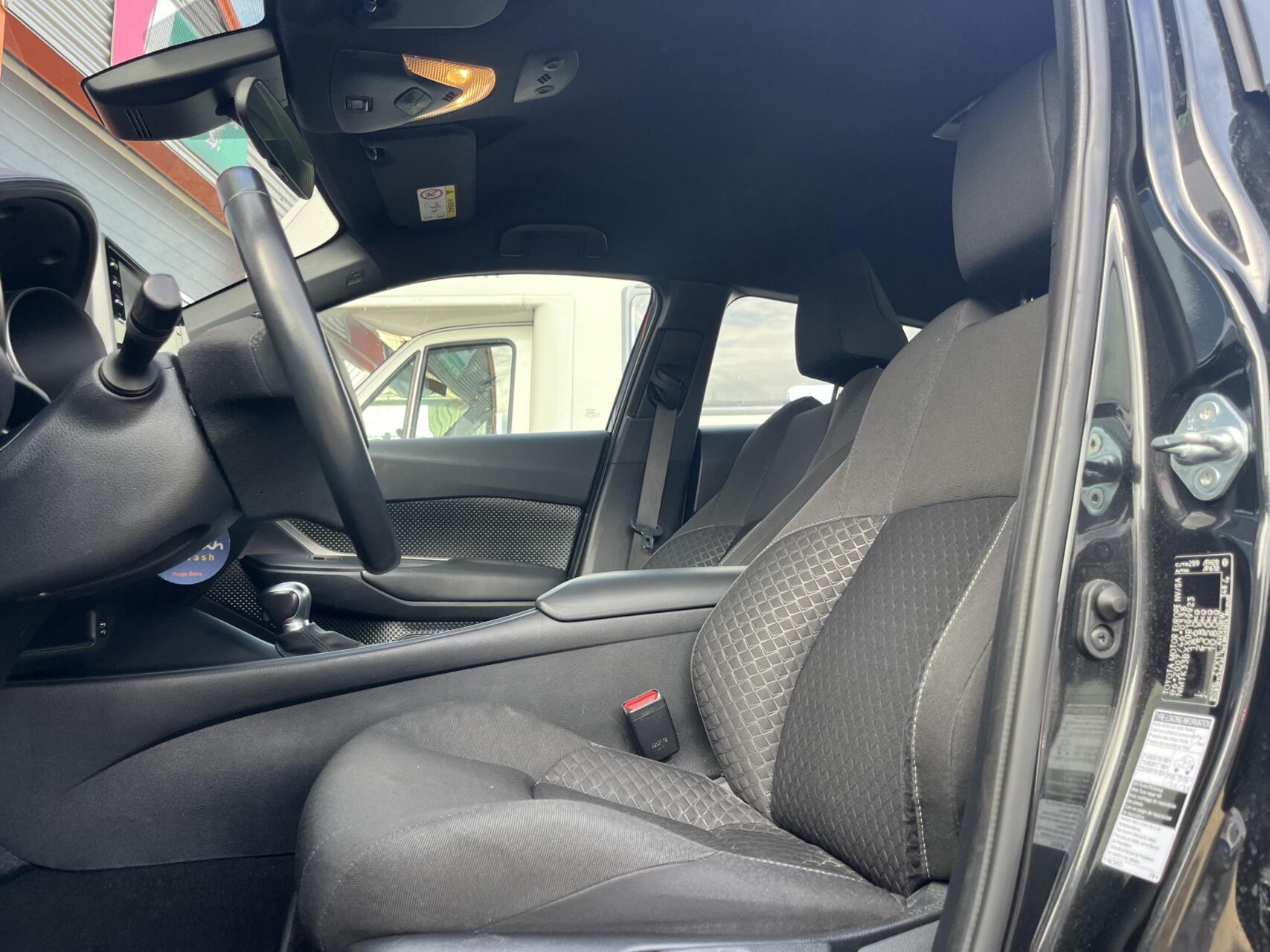Foto van Toyota Toyota C-hr