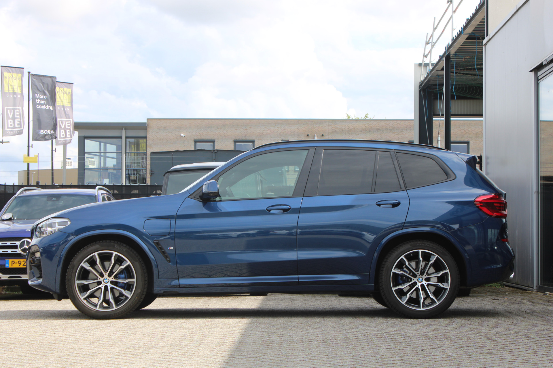 Foto van BMW X3 Xdrive30e