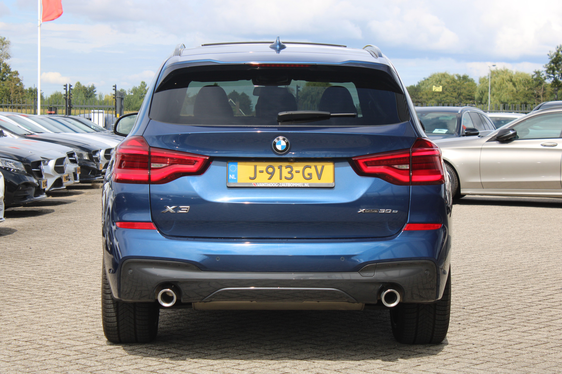 Foto van BMW X3 Xdrive30e