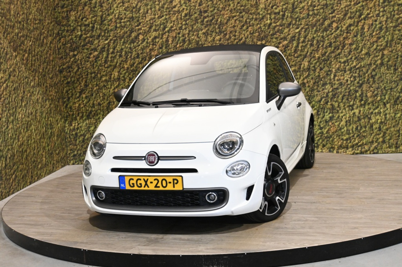 Fiat 500 1.0 Hybr. Sport Cabrio | Carplay | PDC | Climate 2021 - voorkant