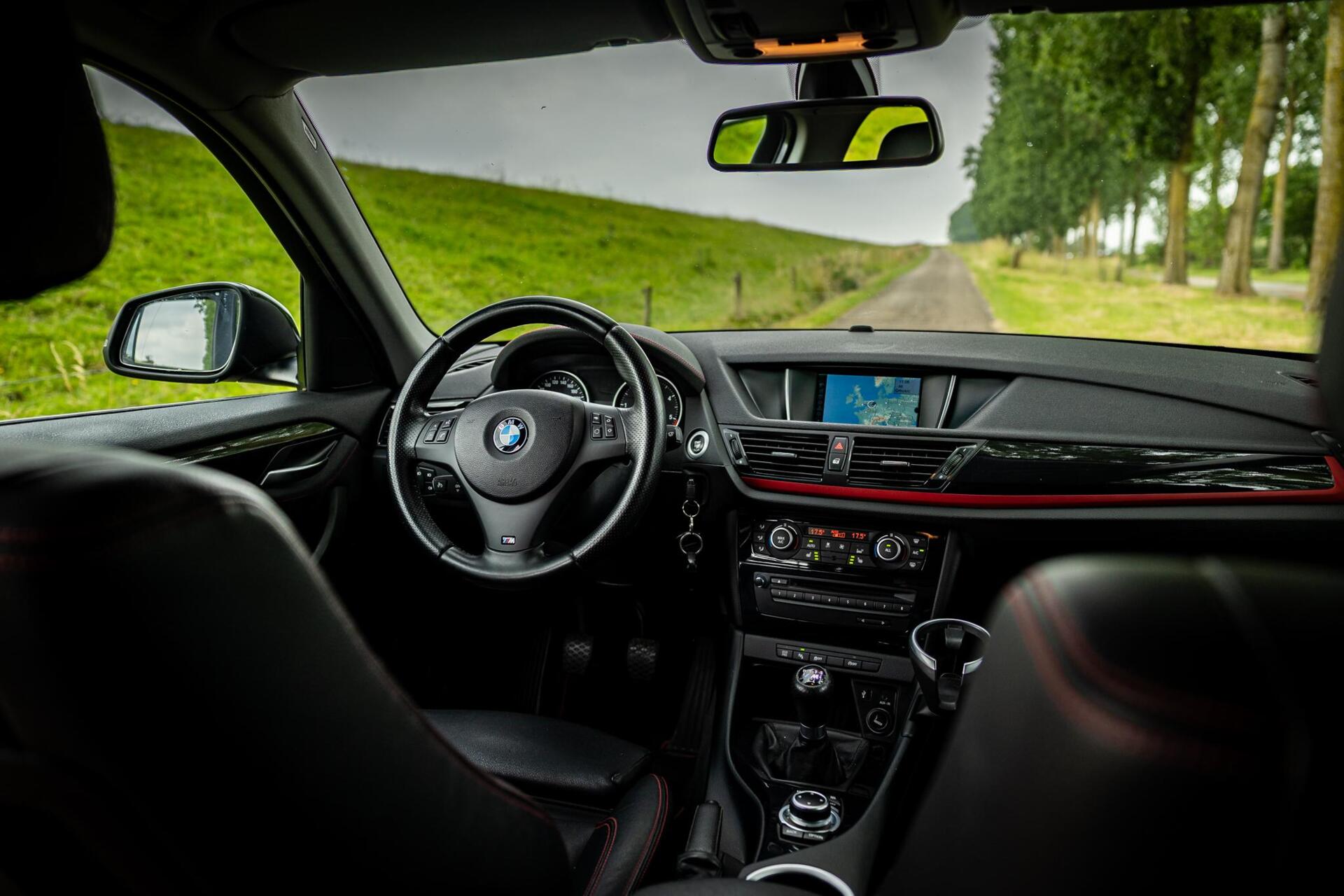 Foto van BMW X1 Sdrive18d