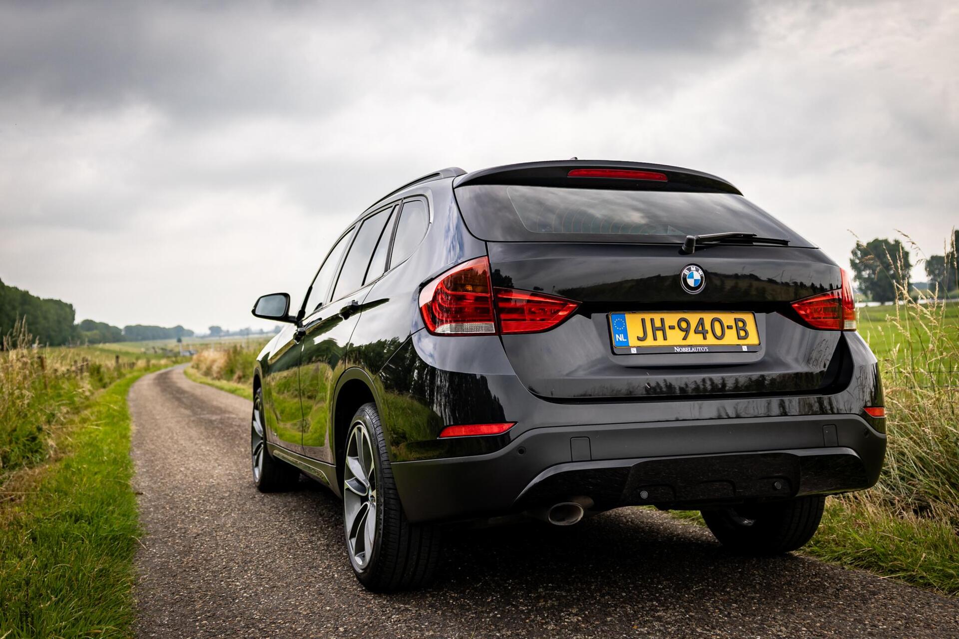 Foto van BMW X1 Sdrive18d