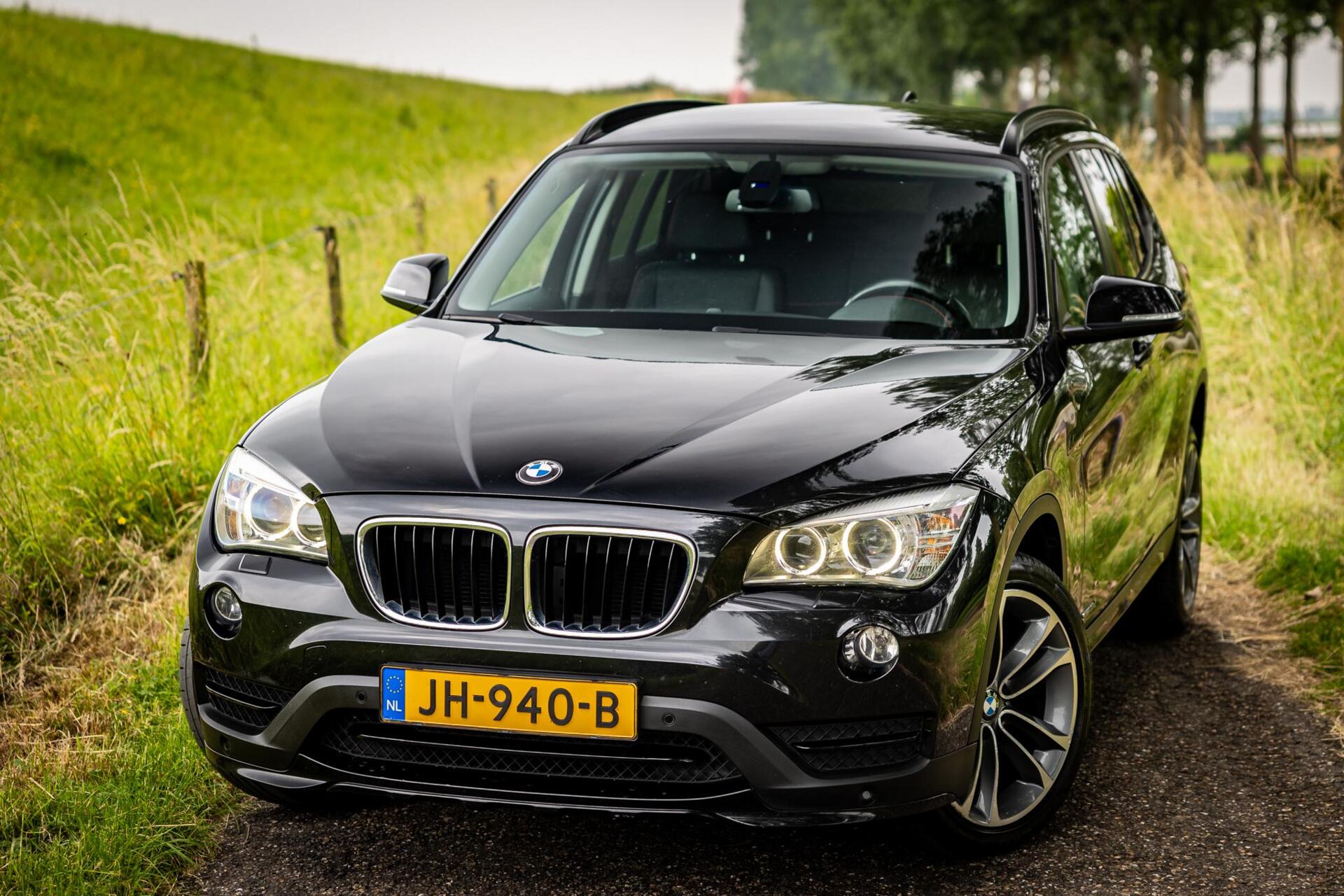 Foto van BMW X1 Sdrive18d