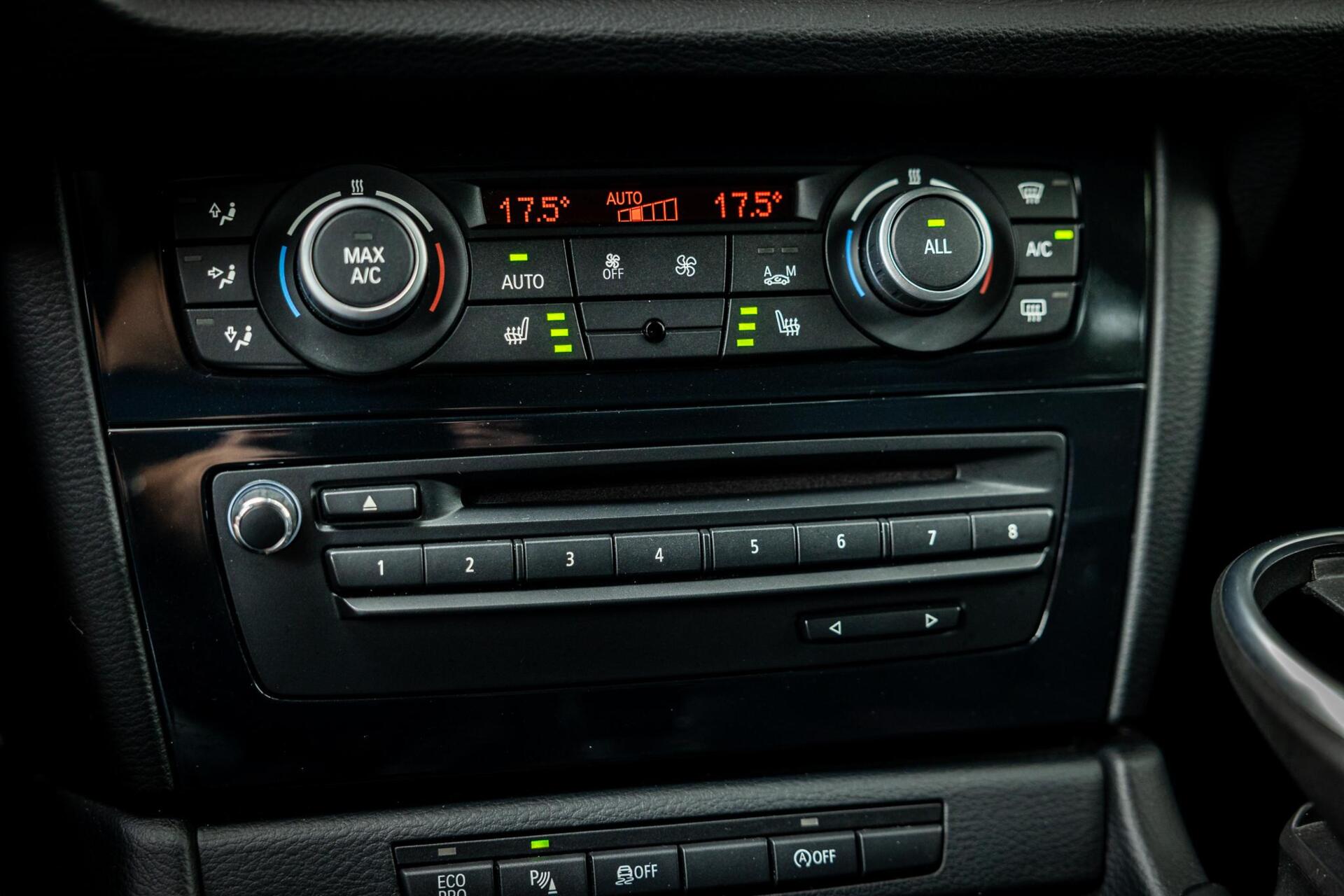 Foto van BMW X1 Sdrive18d