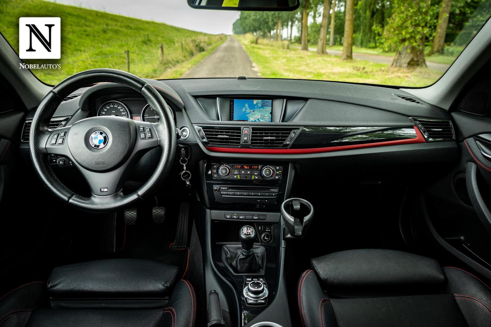 Foto van BMW X1 Sdrive18d