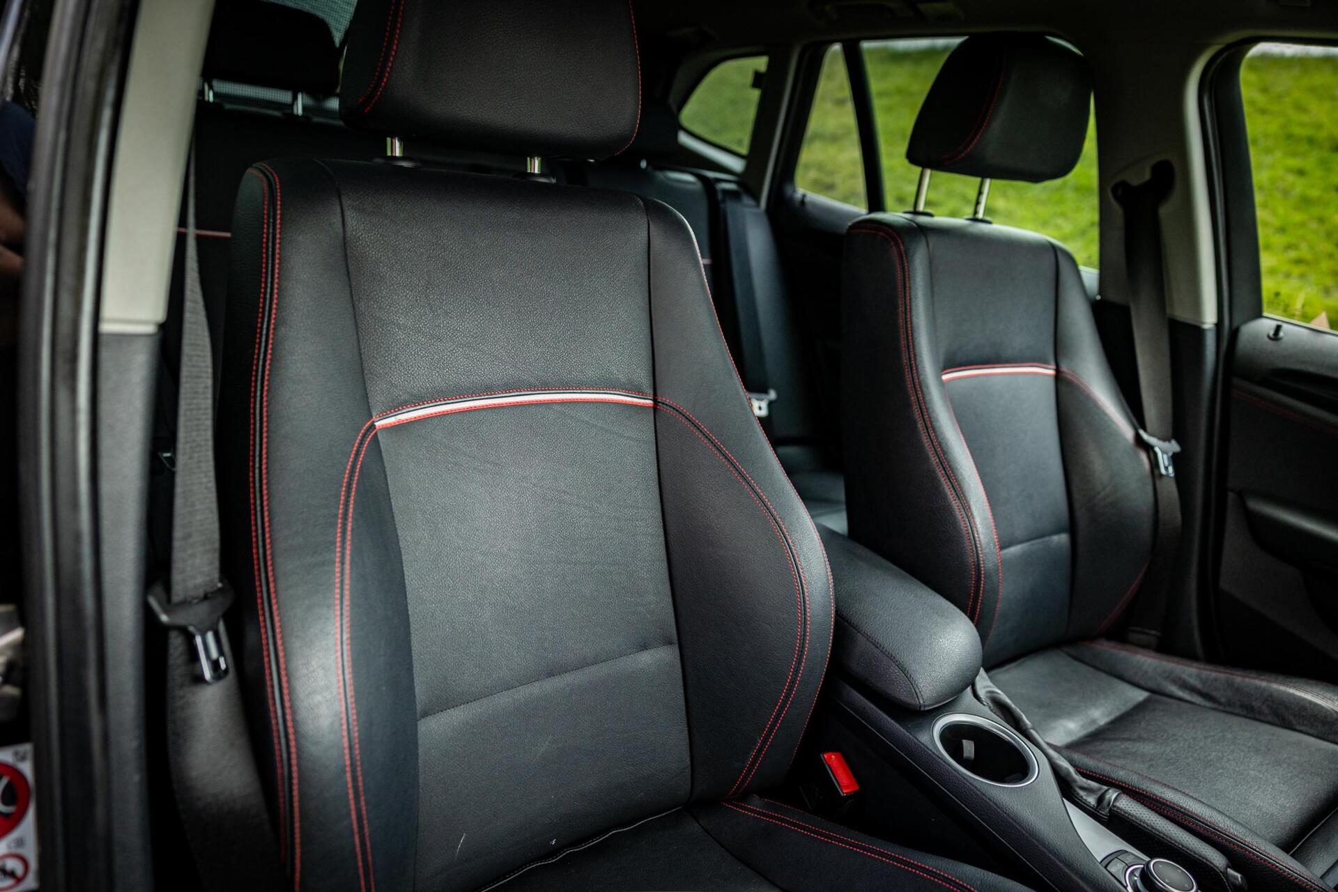 Foto van BMW X1 Sdrive18d