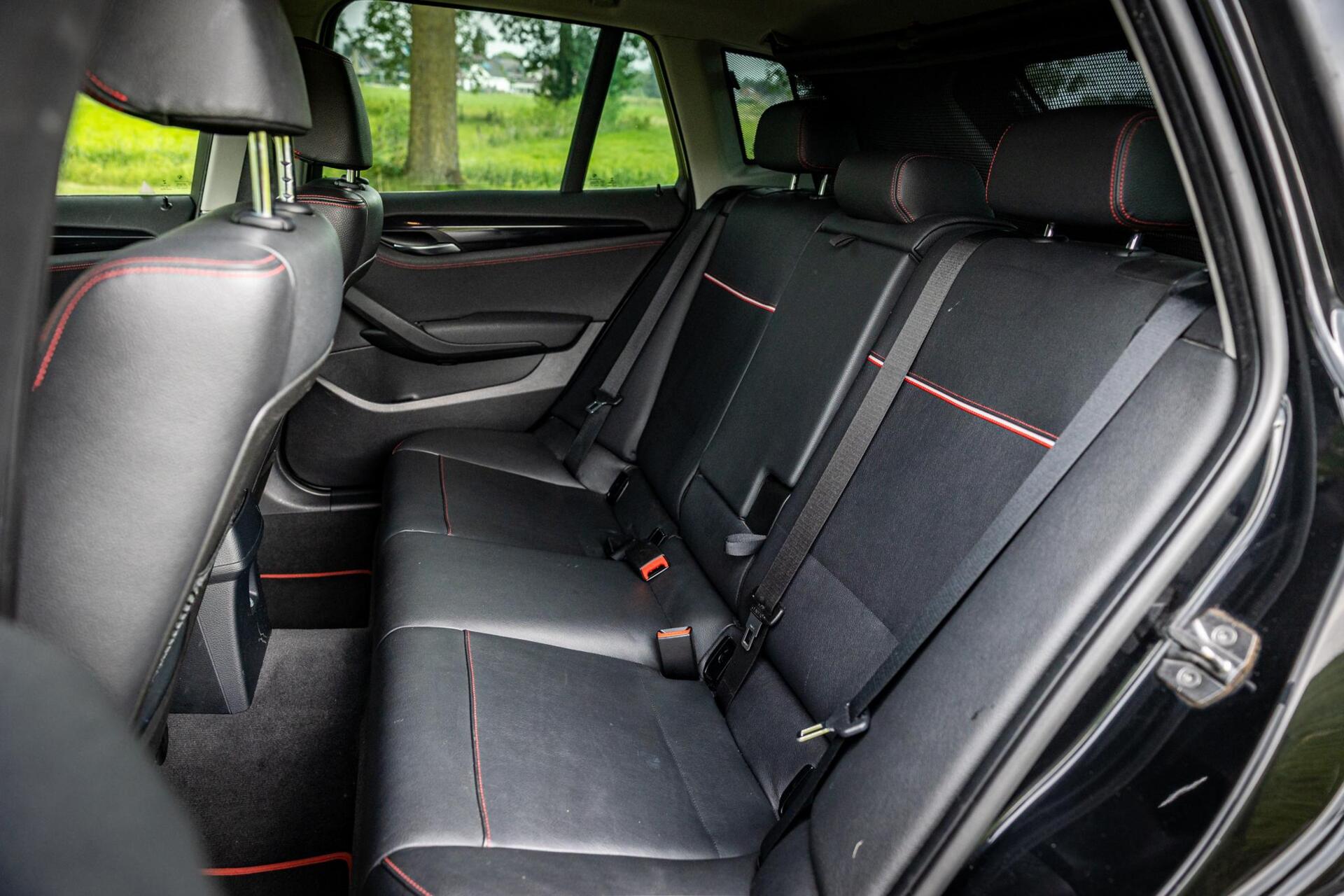 Foto van BMW X1 Sdrive18d