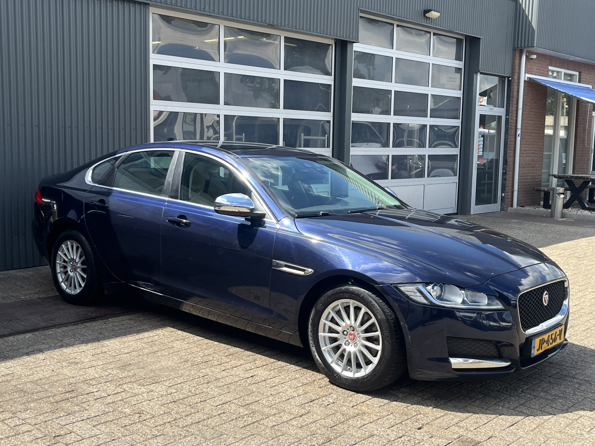 Jaguar Jaguar XF 2.0d Prestige 2016 - voorkant