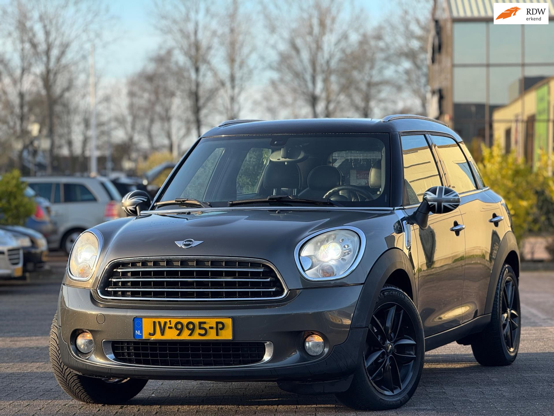 Mini Countryman 1.6 Cooper | Leder | Xenon | Parkeersensor | Stoelverwarming | Climate Control | Cruise control 2011 - voorkant