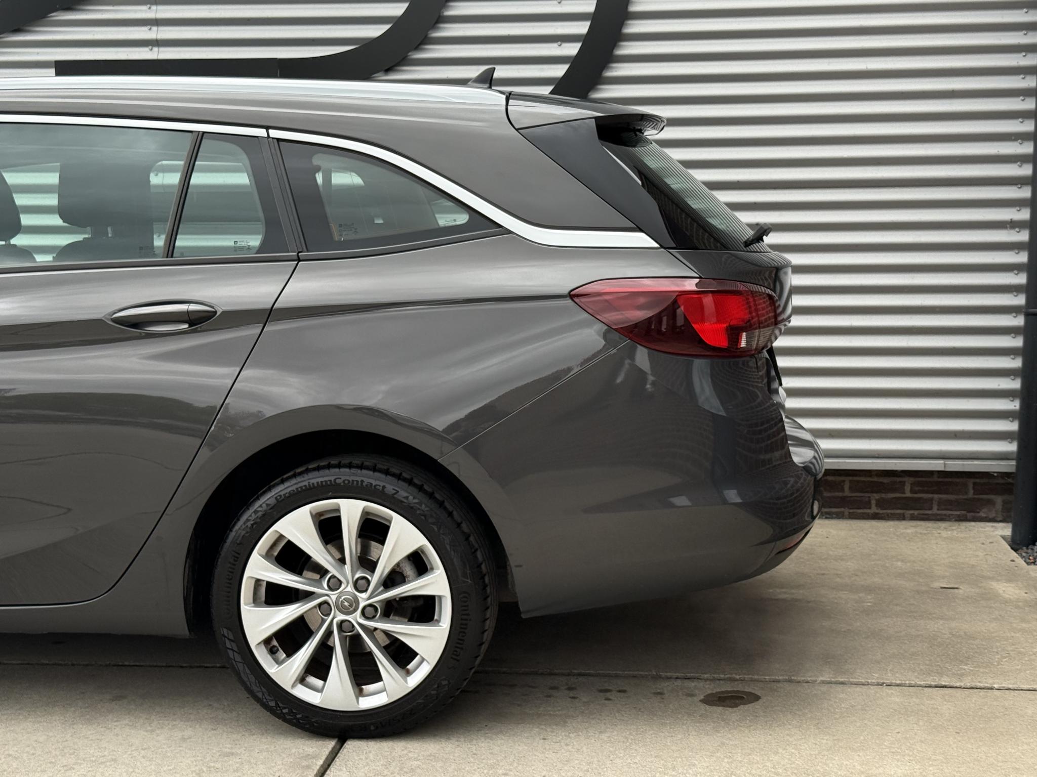 Foto van Opel Astra Sports Tourer