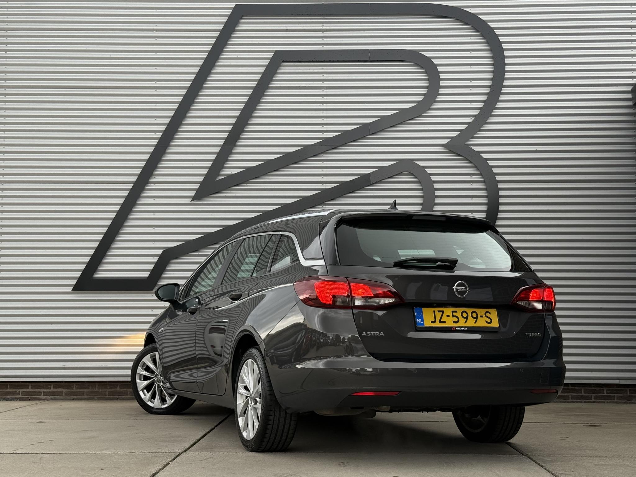 Foto van Opel Astra Sports Tourer
