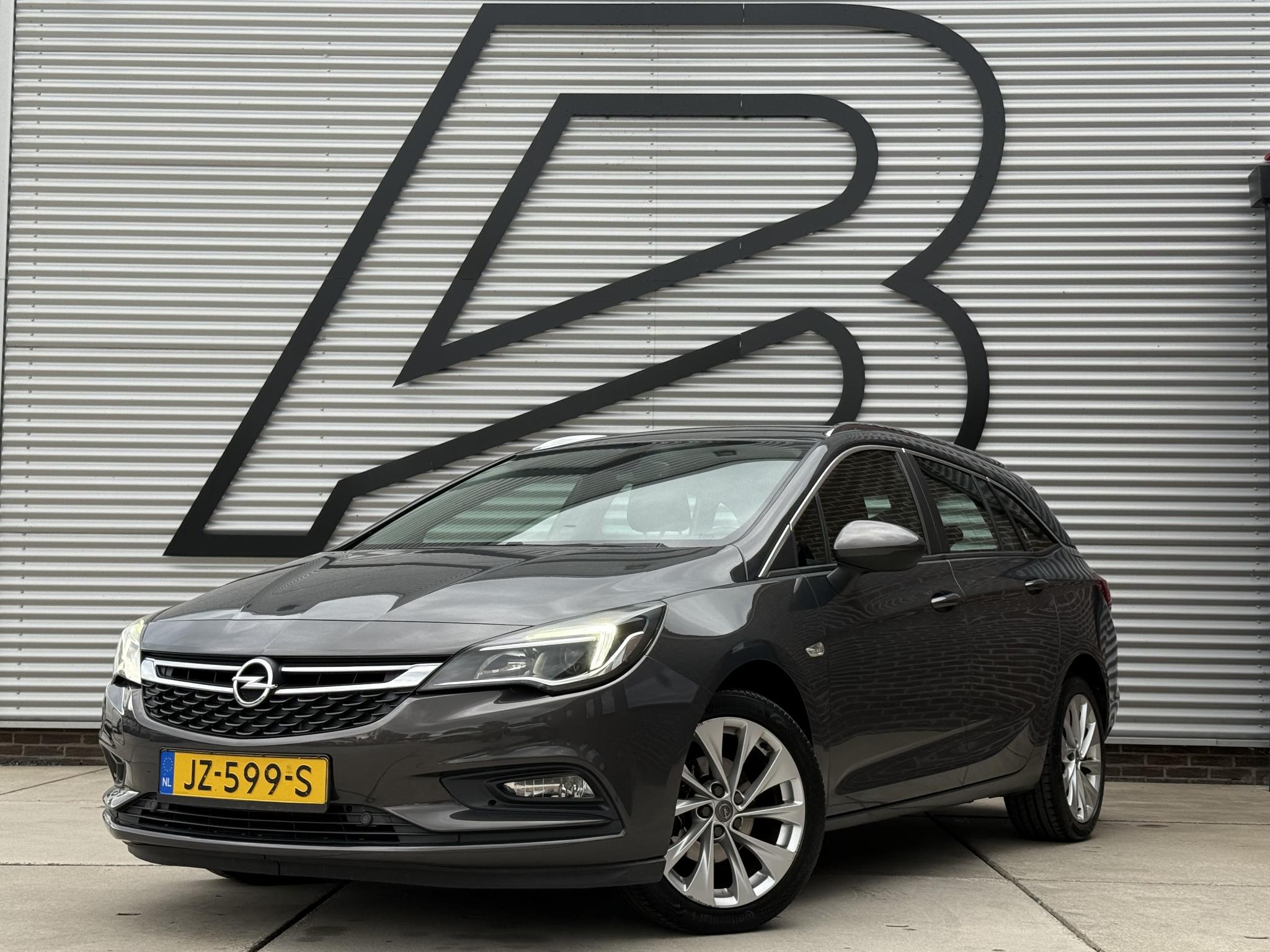 Opel Astra Sports Tourer 1.4 Edition 2016 - voorkant