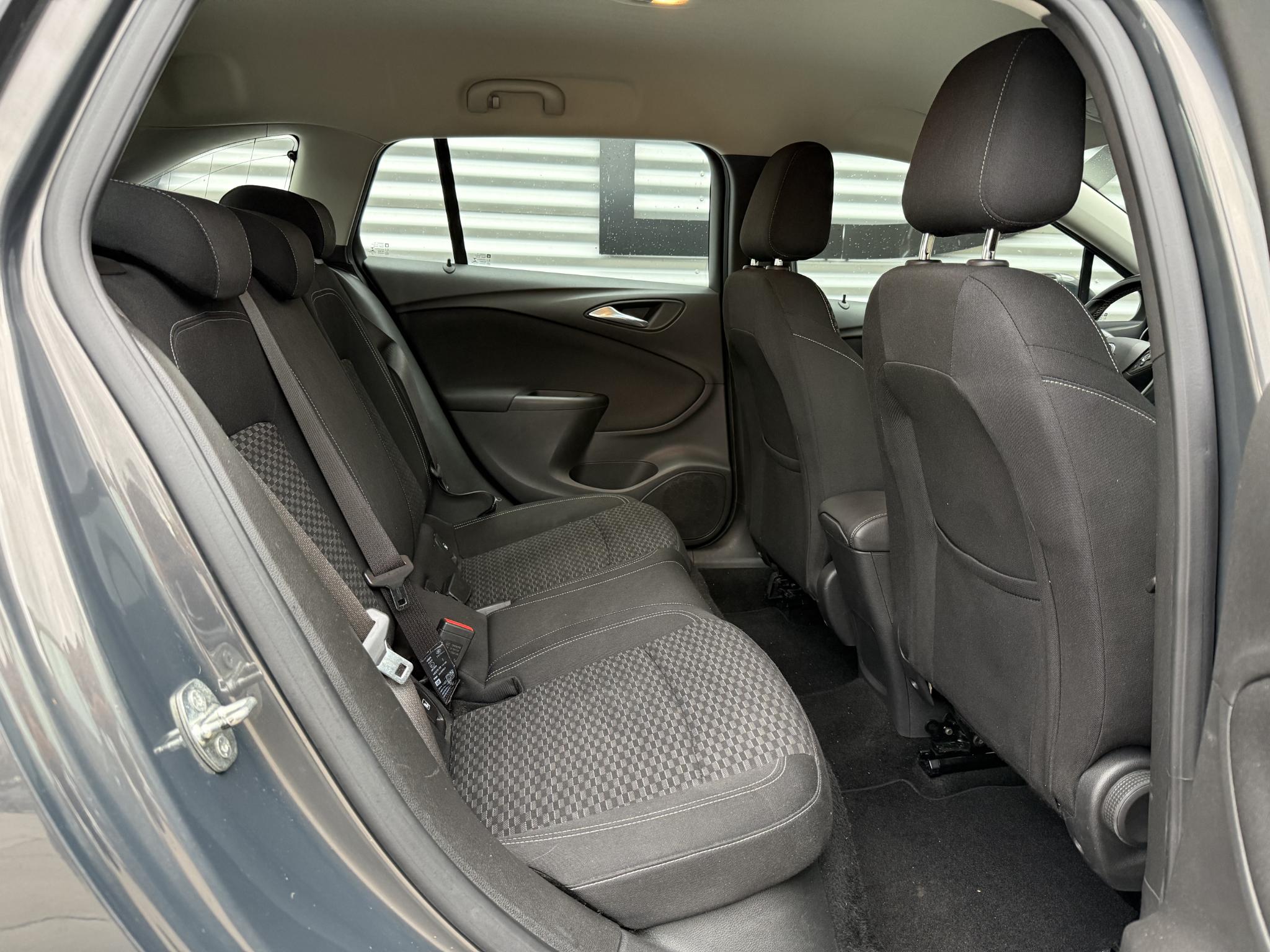 Foto van Opel Astra Sports Tourer