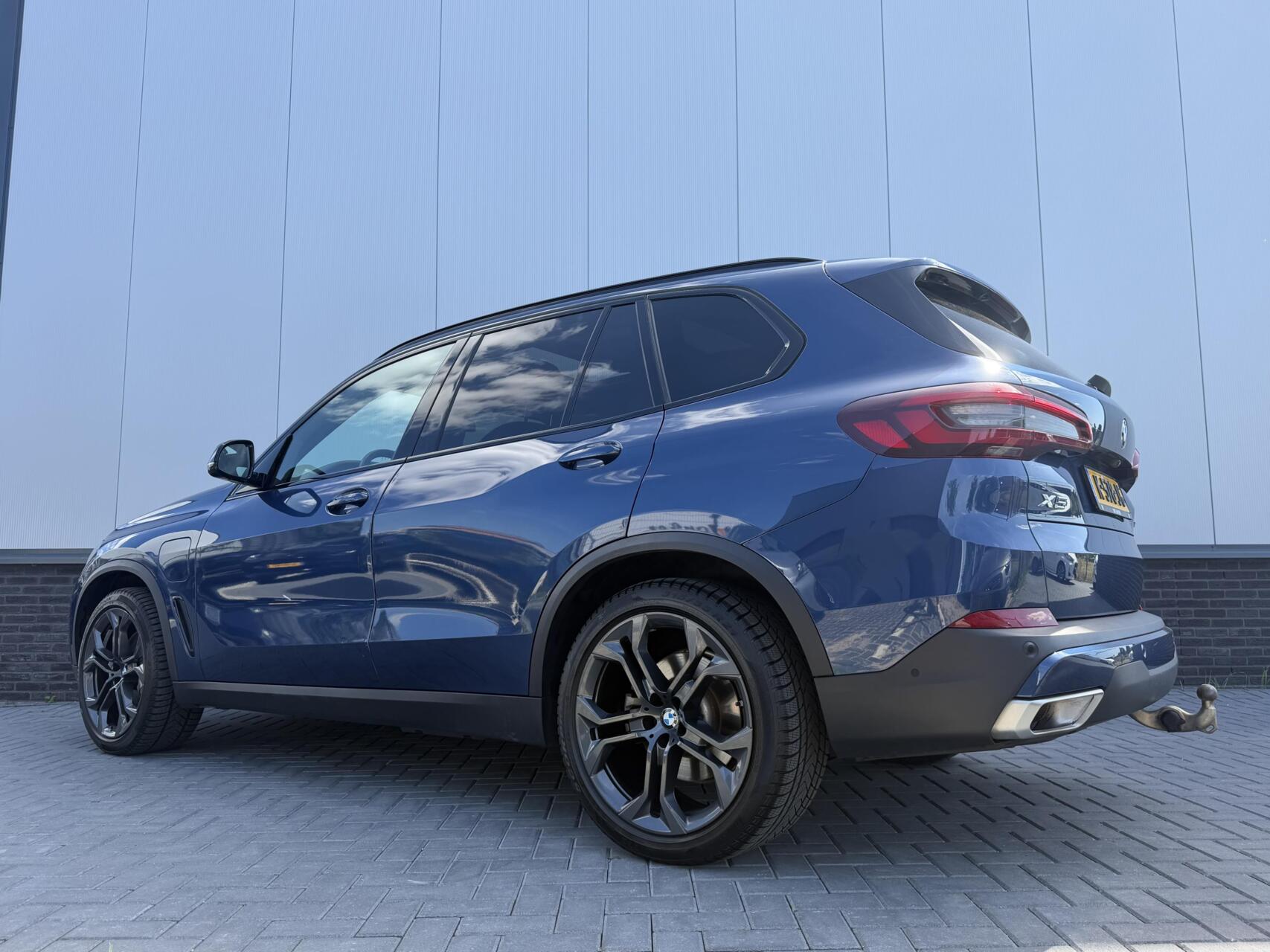 Foto van BMW X5 Xdrive45e