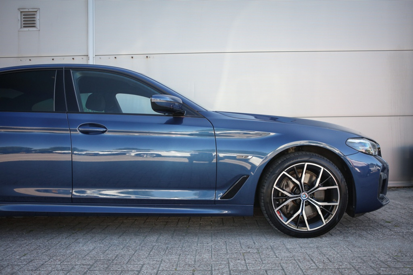 Foto van BMW 545e xDrive