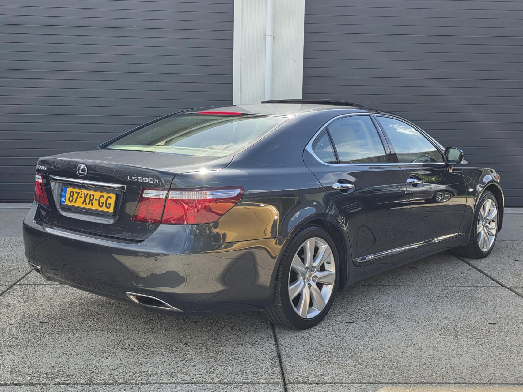 Foto van Lexus Lexus Ls600h