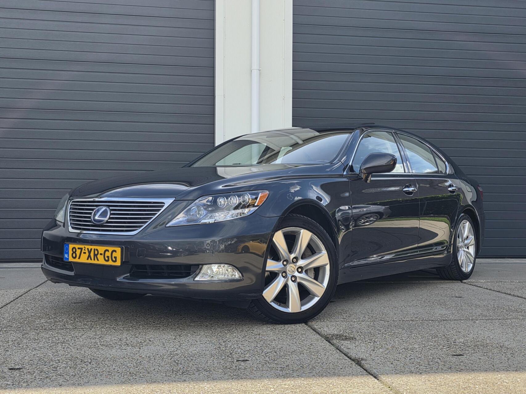 Foto van Lexus Lexus Ls600h