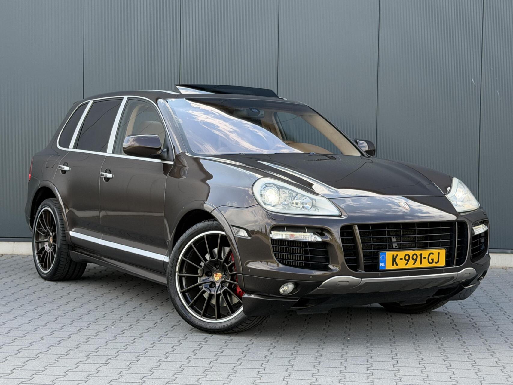 Foto van Porsche Cayenne Turbo
