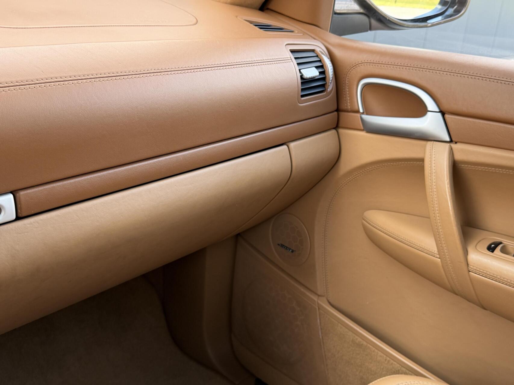 Foto van Porsche Cayenne Turbo