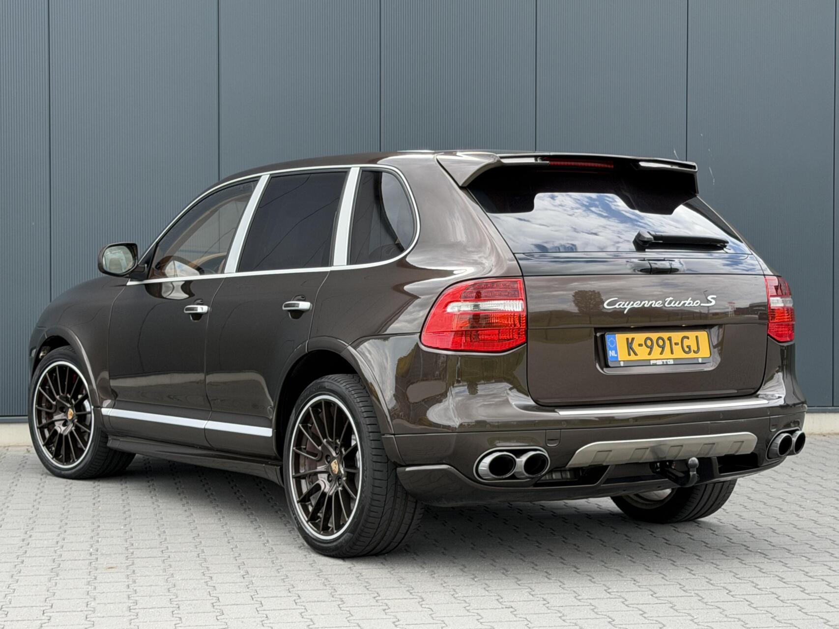 Foto van Porsche Cayenne Turbo