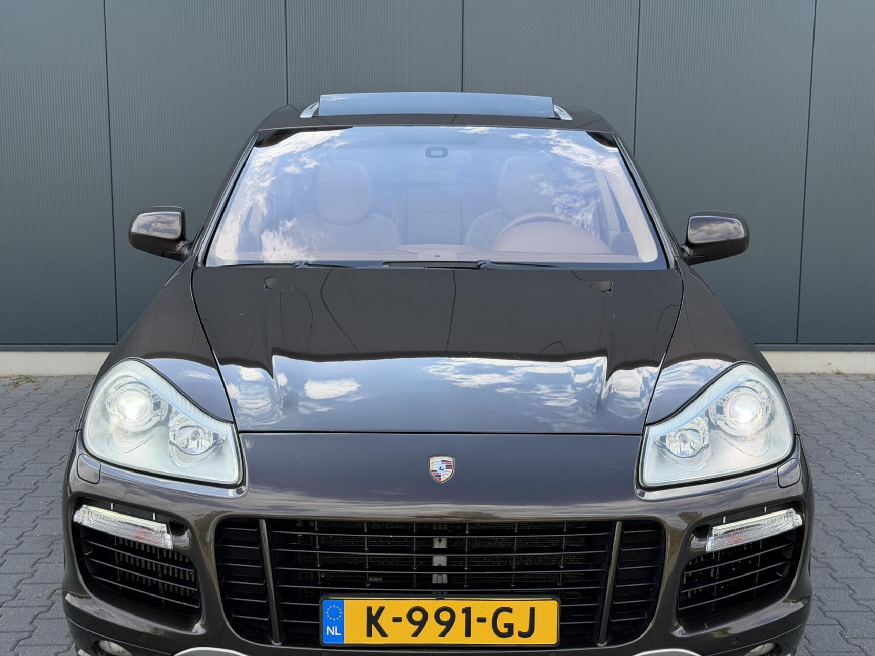 Foto van Porsche Cayenne Turbo