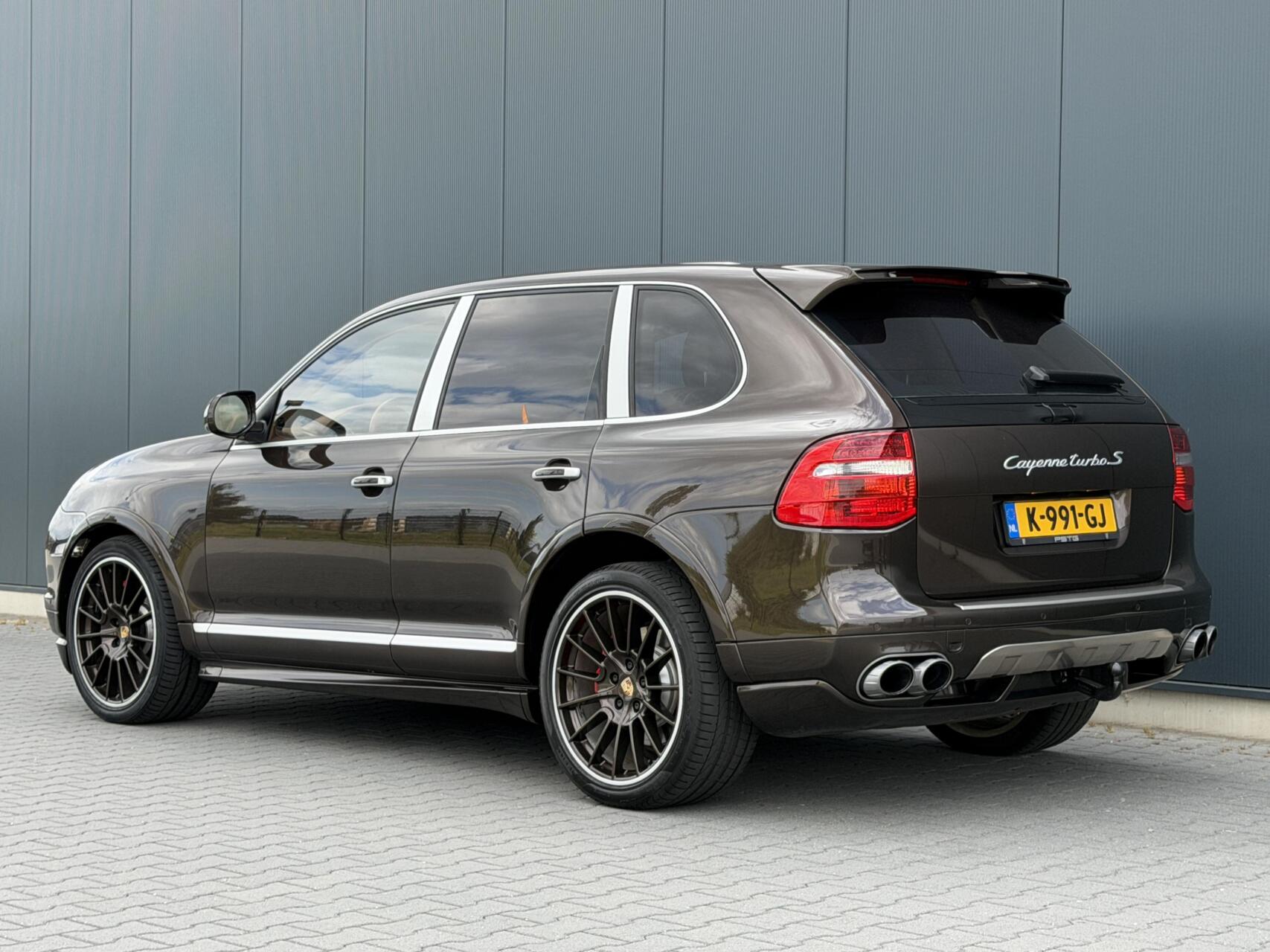 Foto van Porsche Cayenne Turbo