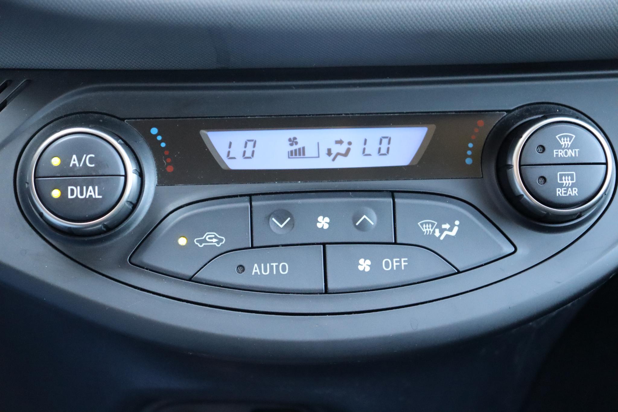 Foto van Toyota Toyota Yaris Hybrid