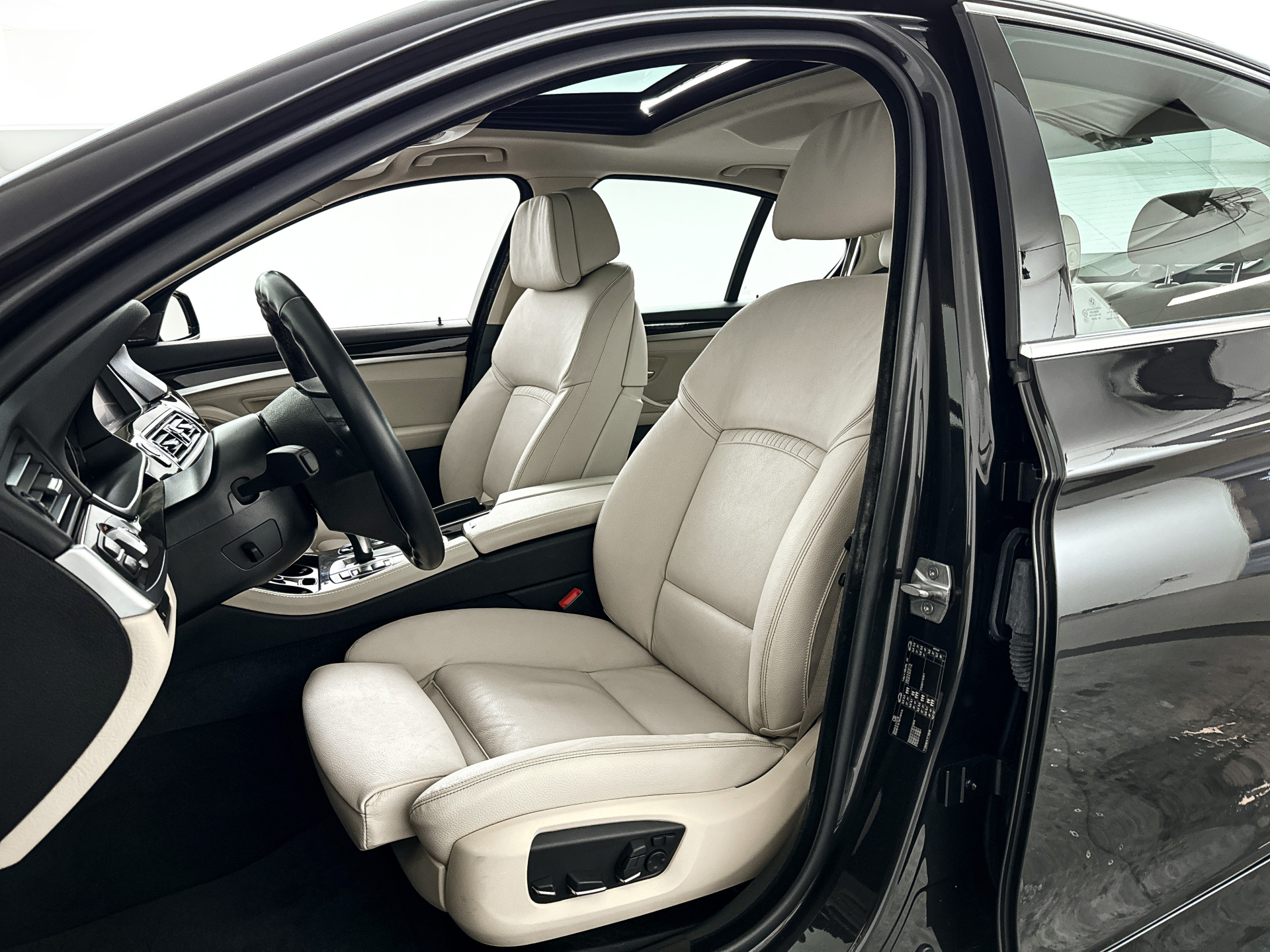 Foto van BMW 528i