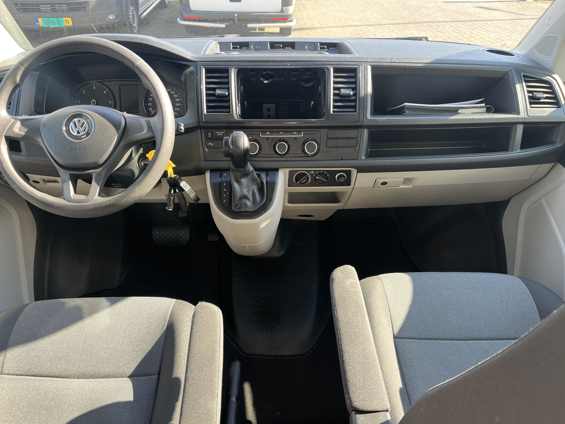 Foto van Volkswagen Transporter Kombi