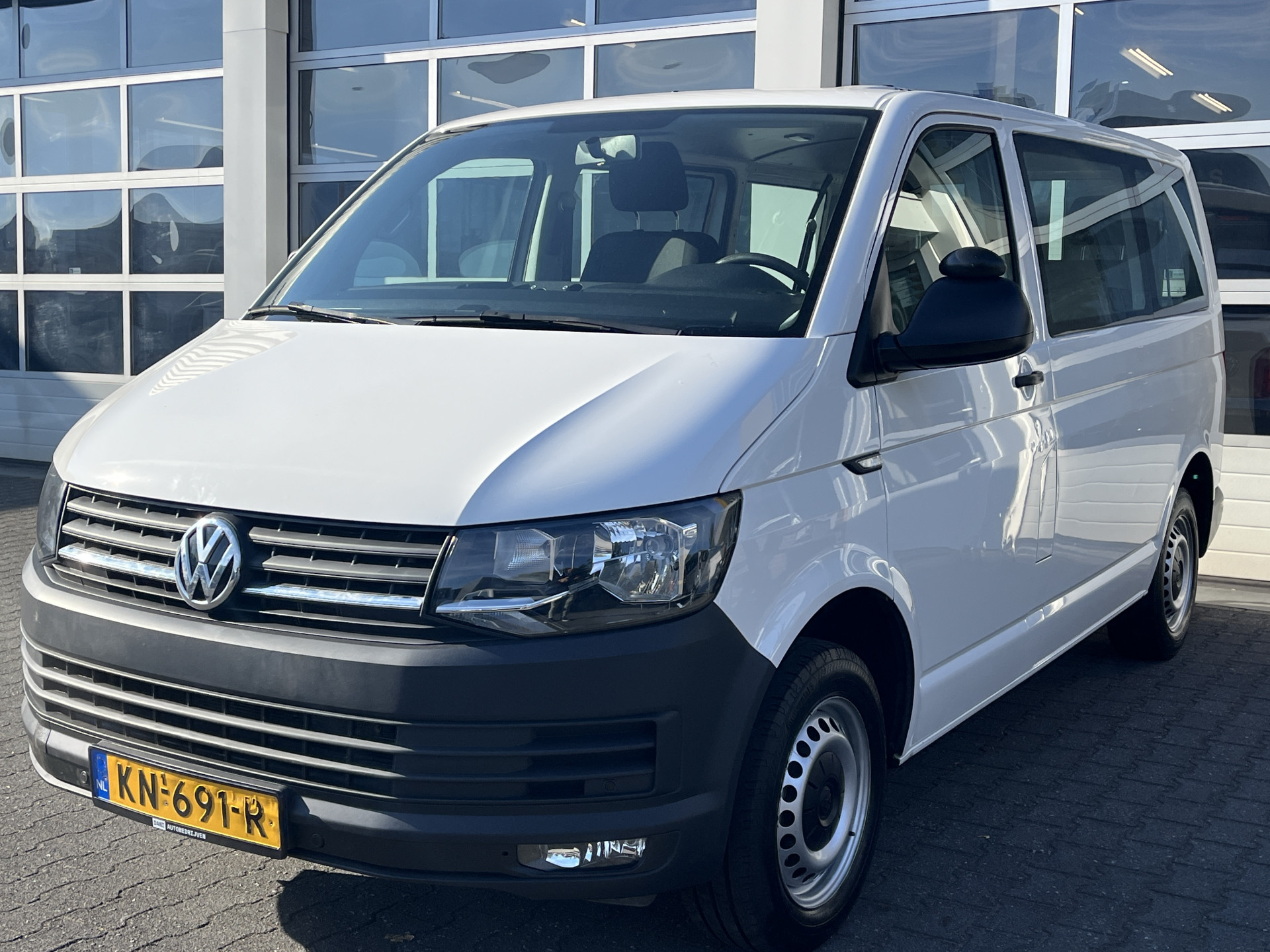 Foto van Volkswagen Transporter Kombi