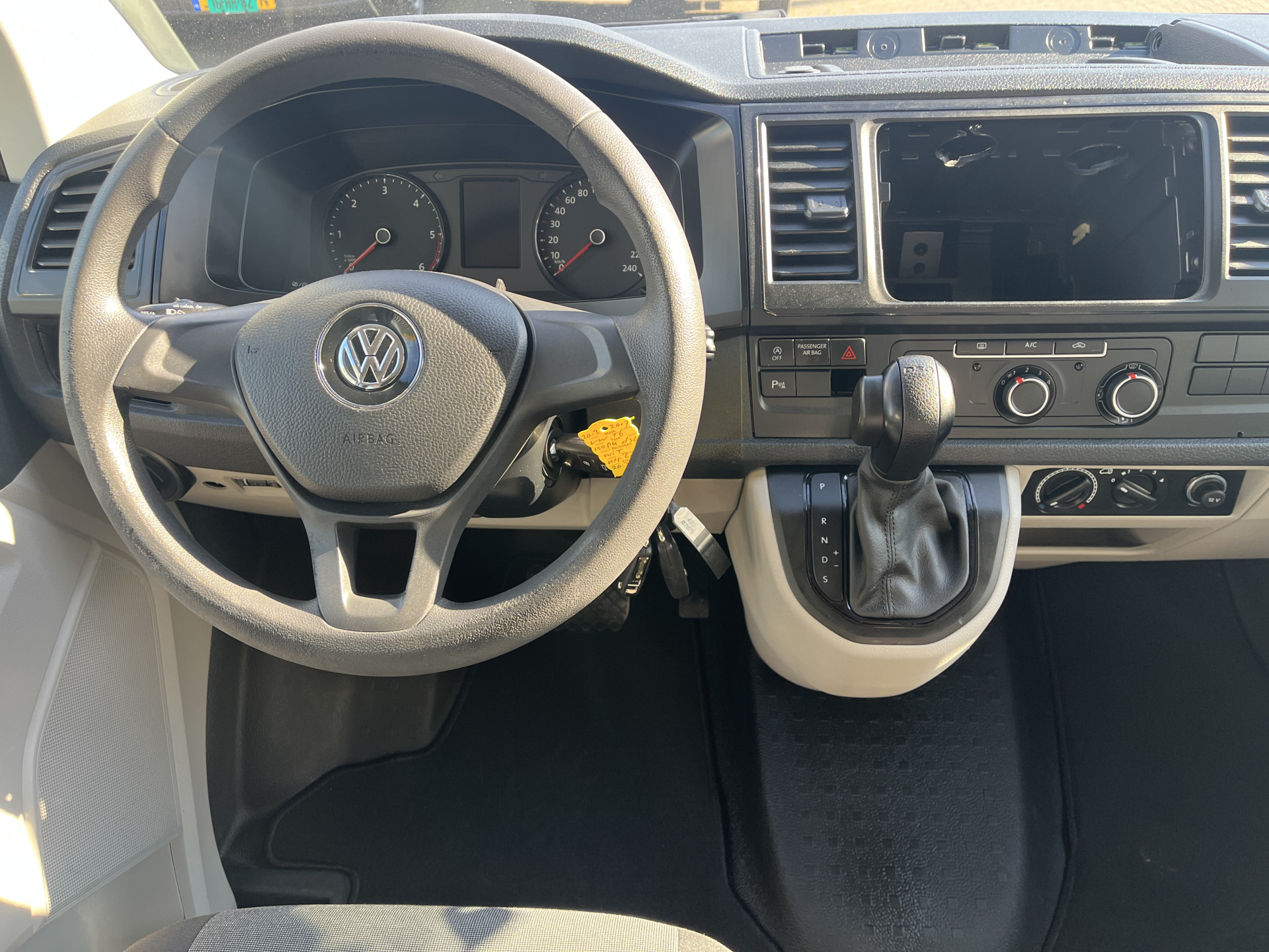 Foto van Volkswagen Transporter Kombi