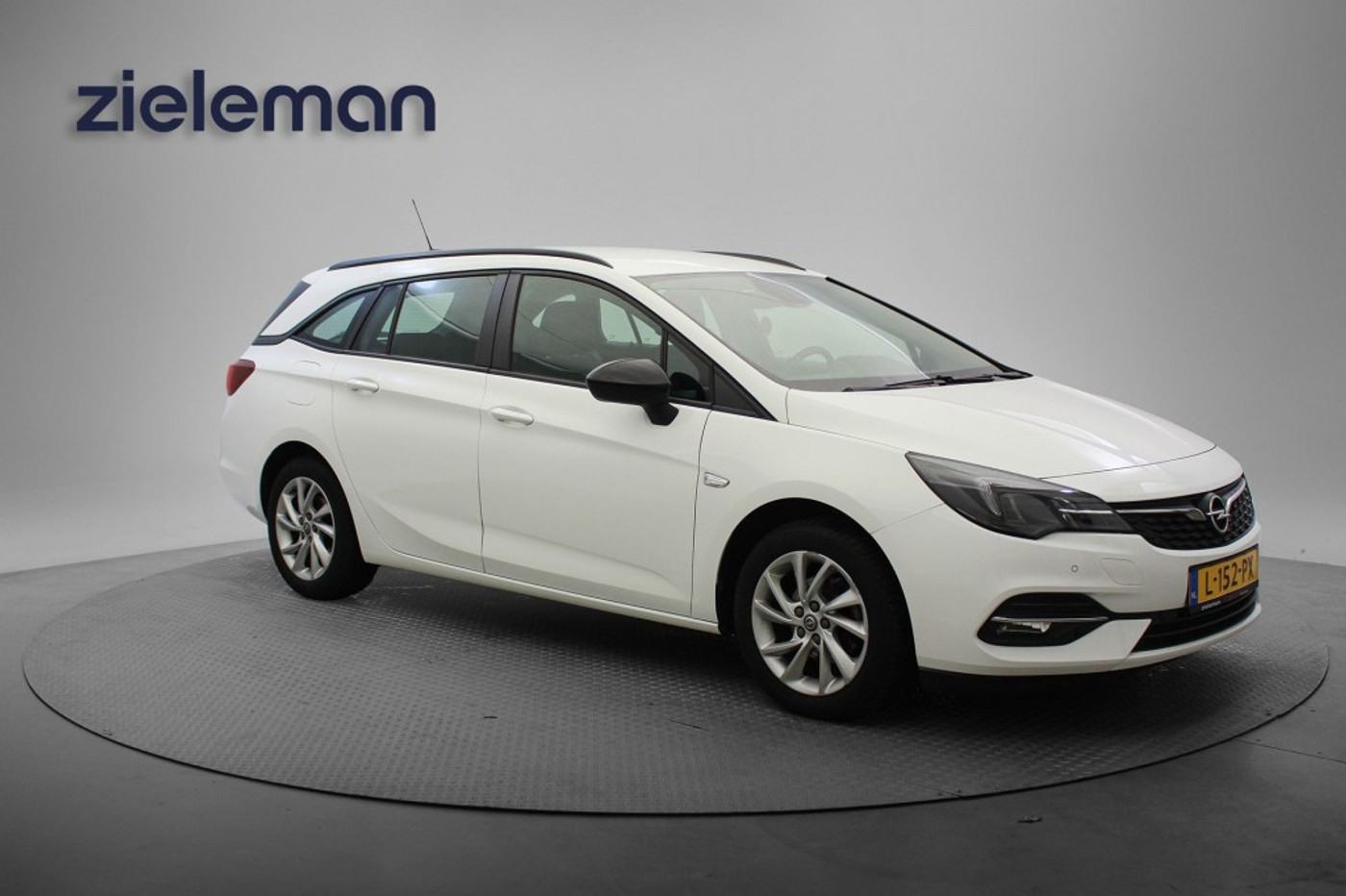 Opel Astra Sports Tourer Sports Tourer 1.2 Edition - Motorstoring 2021 - voorkant