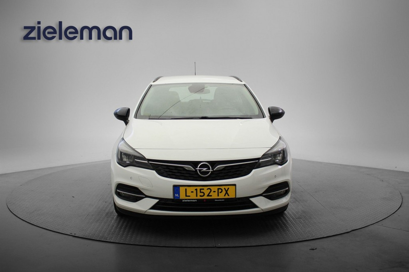 Foto van Opel Astra Sports Tourer