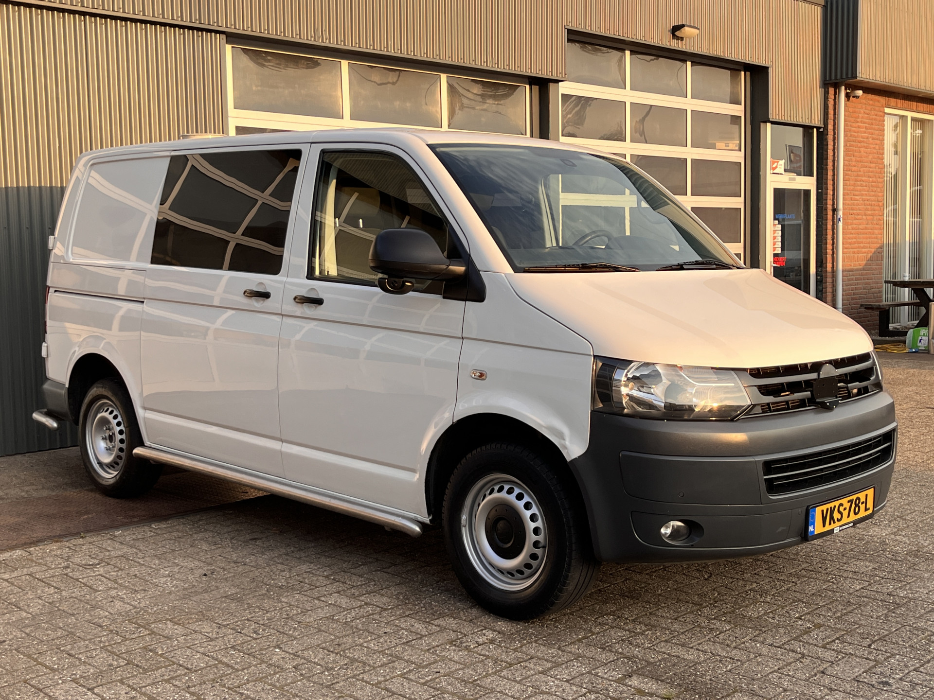 Volkswagen Transporter 2.0 TDI L1H1 2013 - voorkant