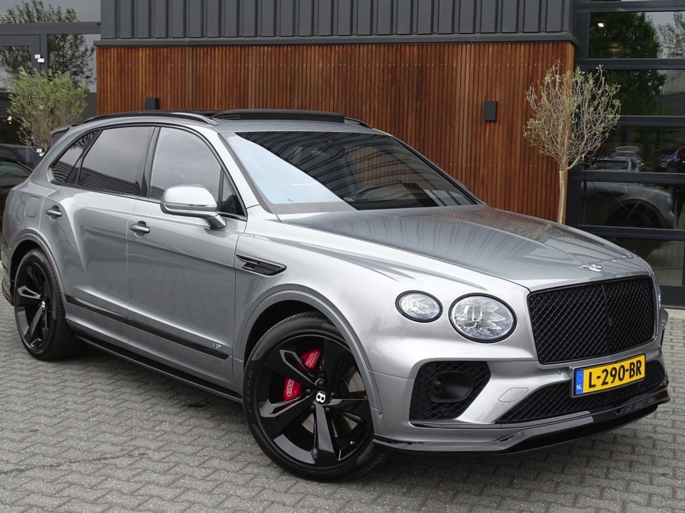 Foto van Bentley Bentayga V8