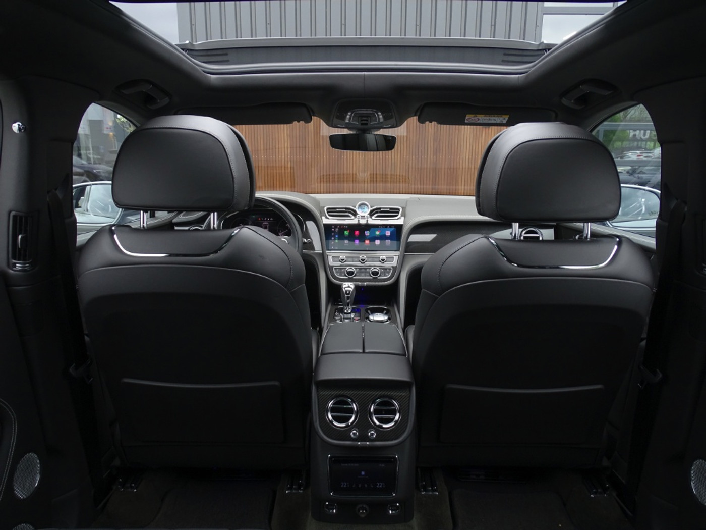 Foto van Bentley Bentayga V8