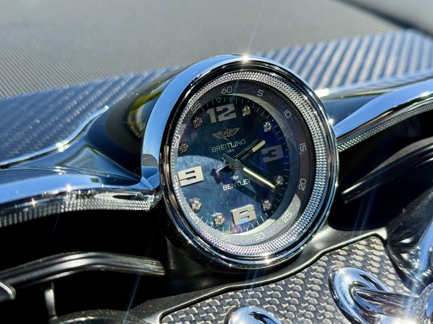 Foto van Bentley Bentayga V8