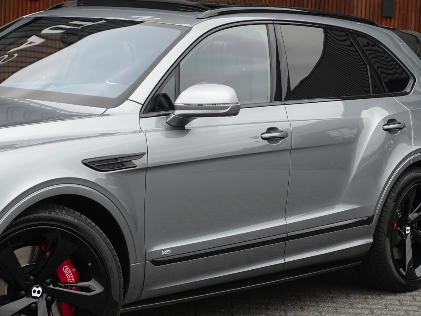 Foto van Bentley Bentayga V8