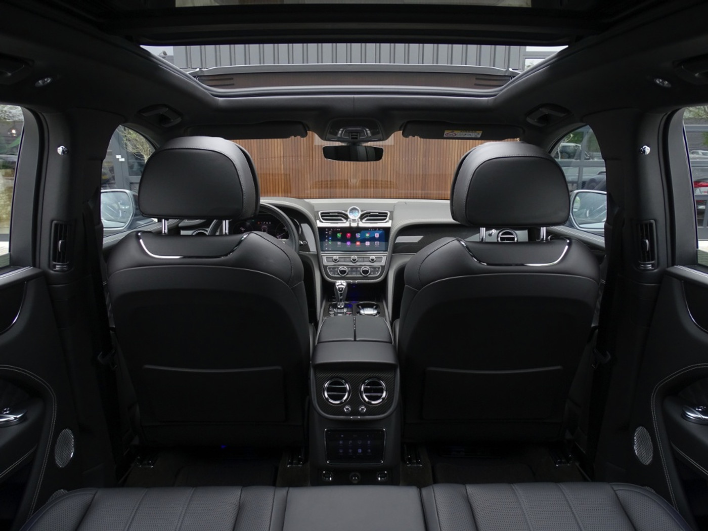 Foto van Bentley Bentayga V8