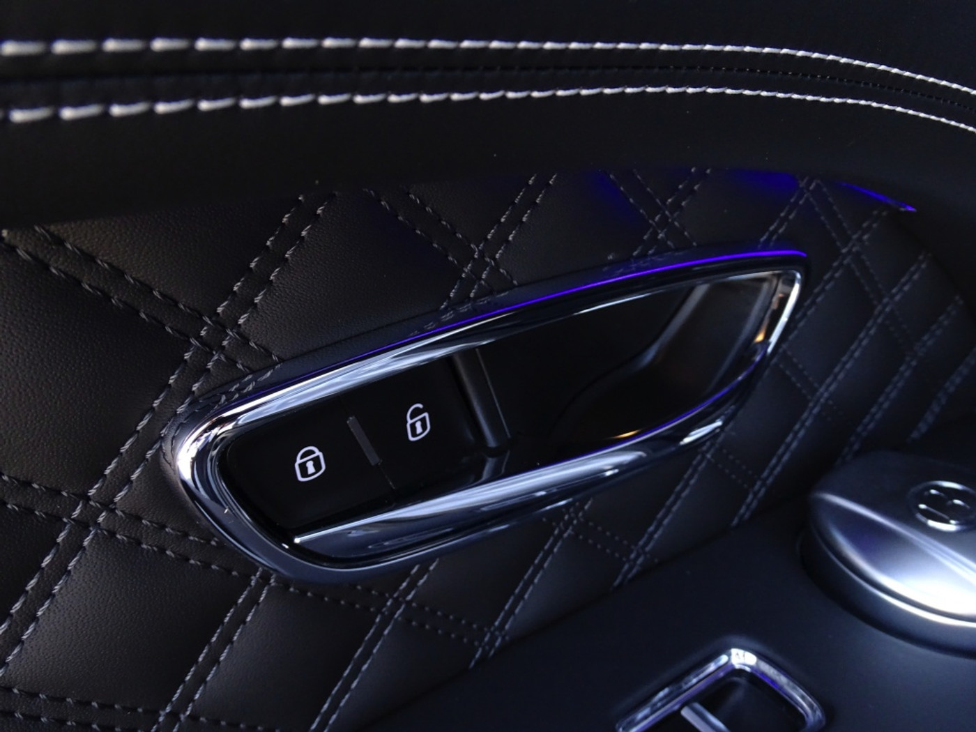 Foto van Bentley Bentayga V8